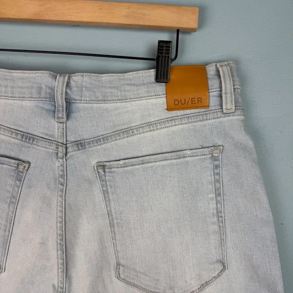 DU/ER Womens Size 33x28 Light Blue Wash Wide Leg Performance Stretch Denim Jeans - Picture 6 of 7